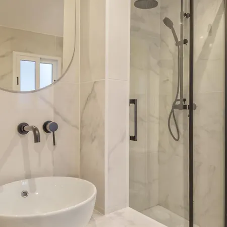 Atenea Deluxe Apartment